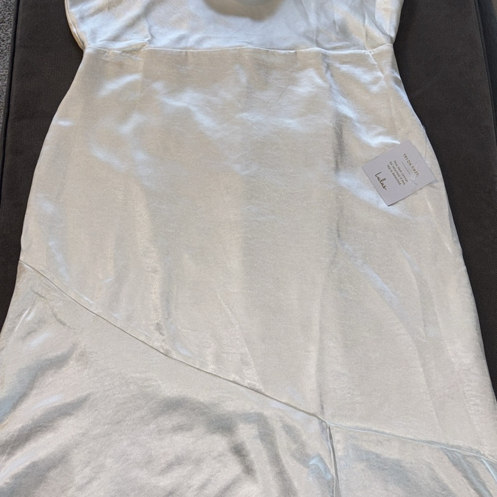 Lulus Wedding dress size XL Allure ivory satin Backless Cowl Neck. - Picture 7 of 16
